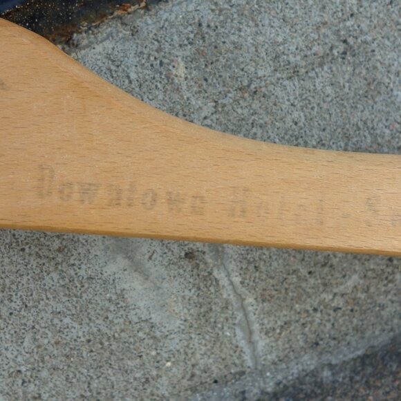 Vintage Ambassador Washington's 500 Room Downtown Hotel Wood Hanger - Picture 6 of 14